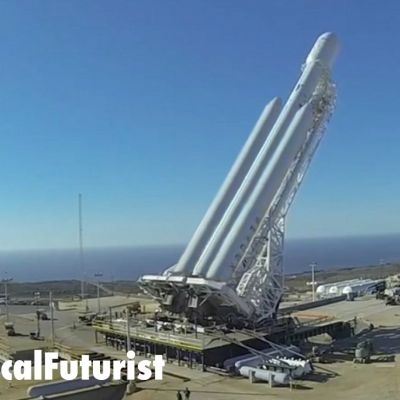 future_futurist_spacex_falcon_heavy