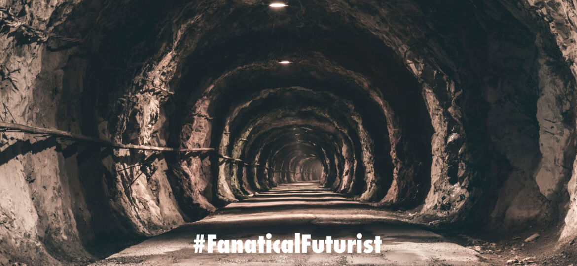 Futurist_tunnelquantum