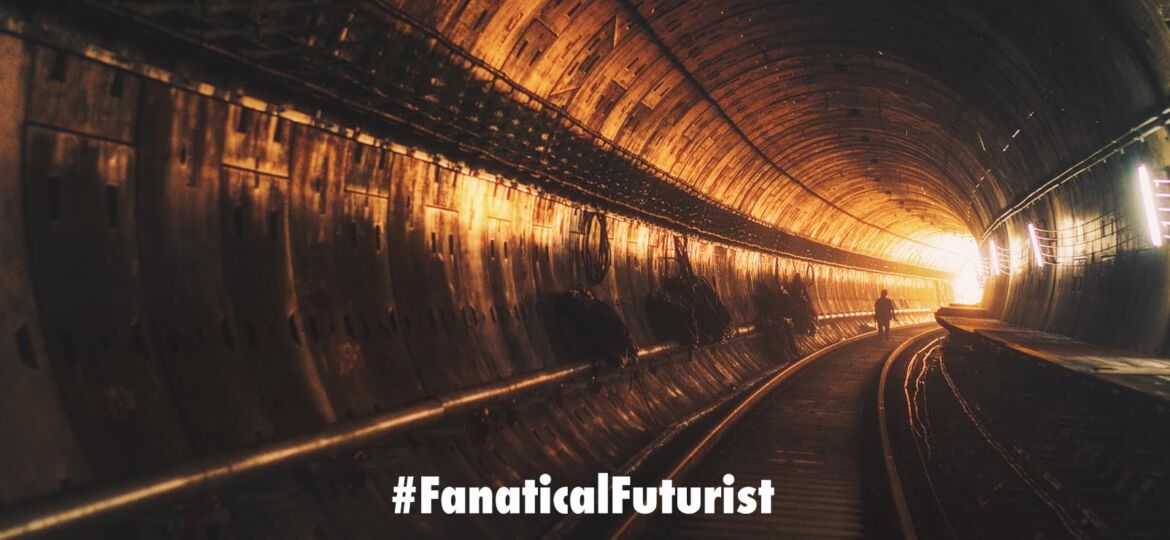 Futurist_tunnelhyper
